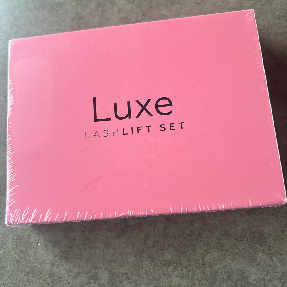 Luxe Cosmetics Lash Lift Set complete eyelash lifting kit, brand new, sealed